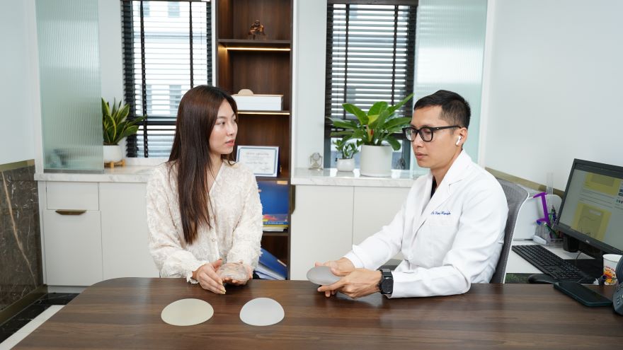 Túi nâng ngực Mentor